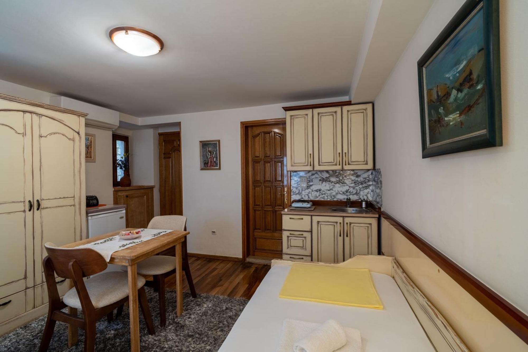 Studios Belvi Kotor Ngoại thất bức ảnh