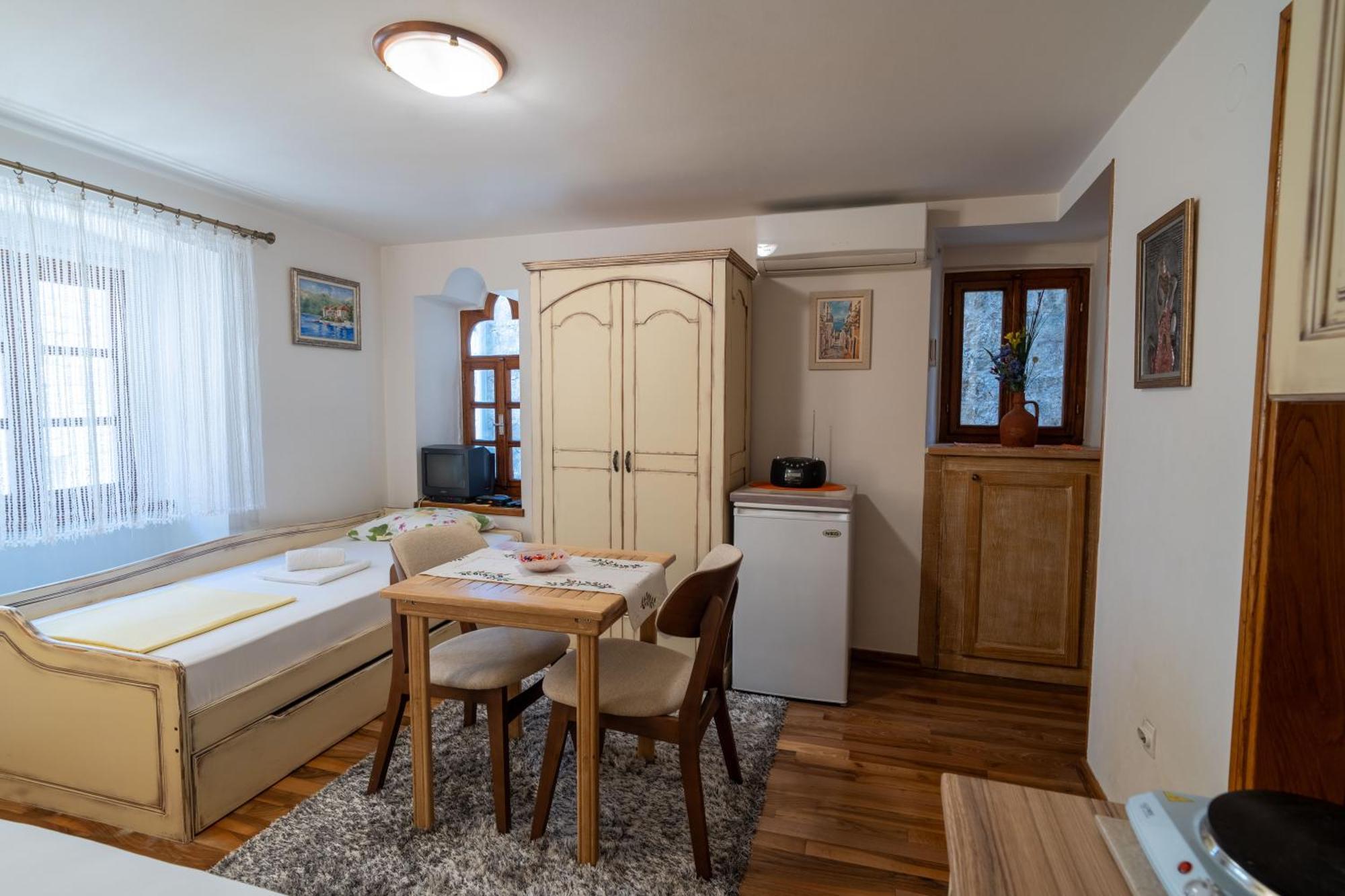 Studios Belvi Kotor Ngoại thất bức ảnh