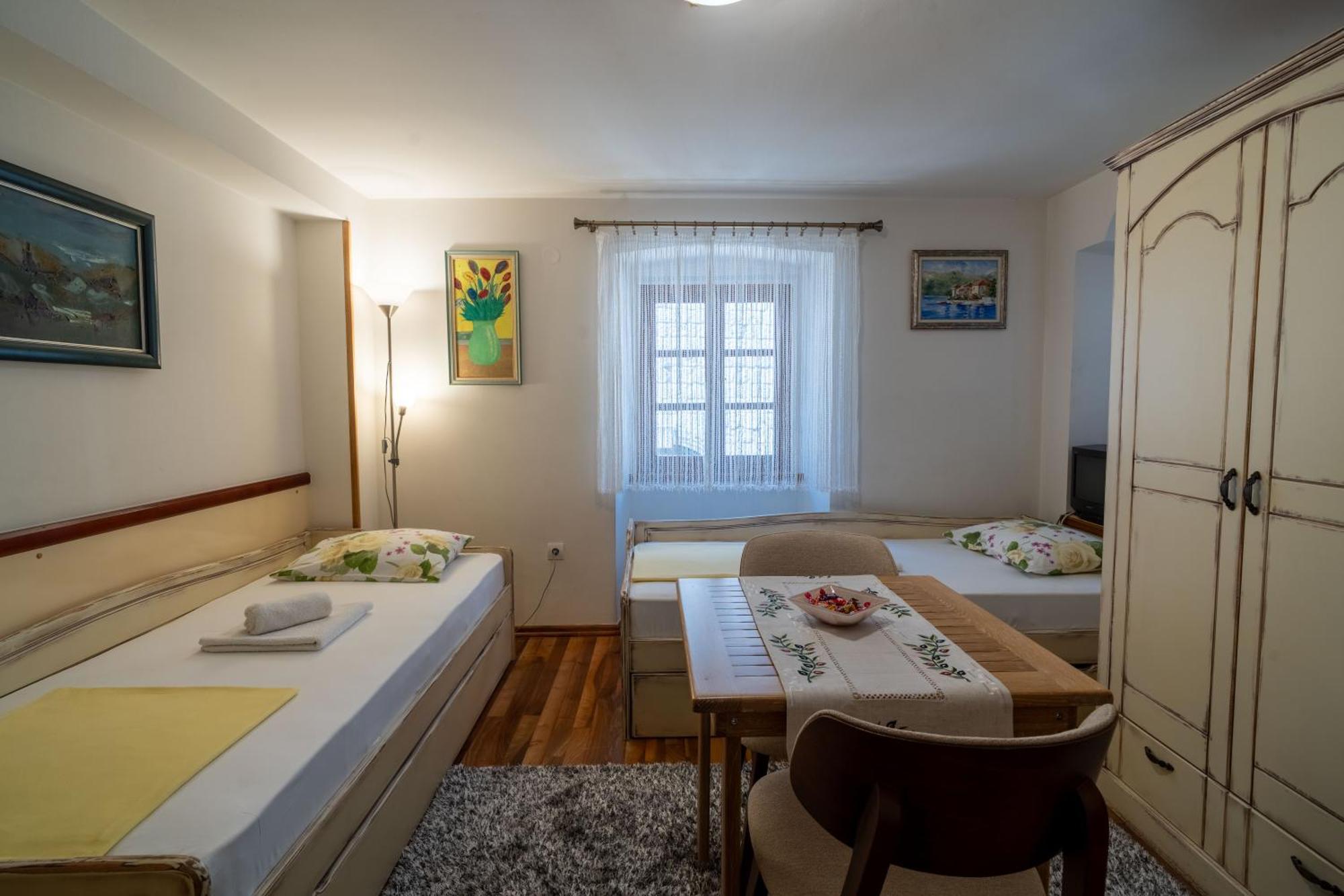 Studios Belvi Kotor Ngoại thất bức ảnh