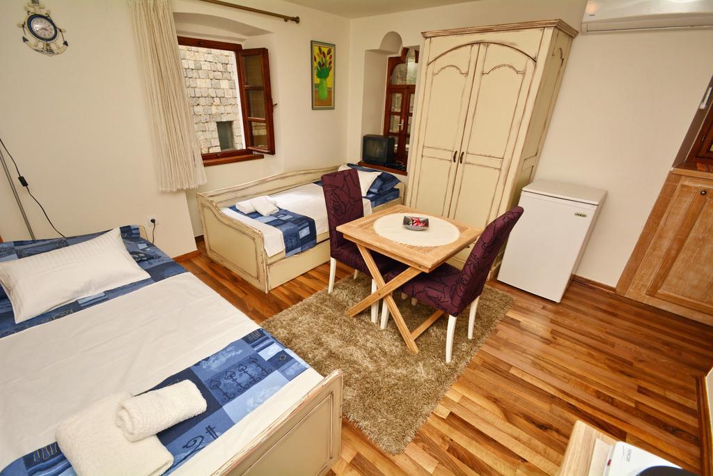 Studios Belvi Kotor Ngoại thất bức ảnh